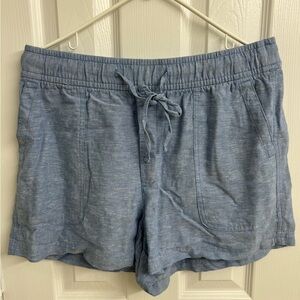 NWOT. GAP Linen pull on shorts